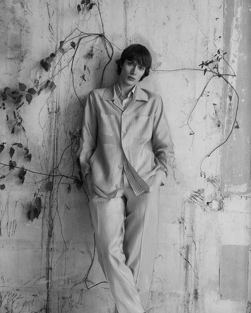 Dior Mag - Photographer Amit Israeli - Set designer Alexander Bock