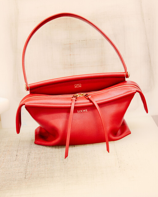 Loewe outakes